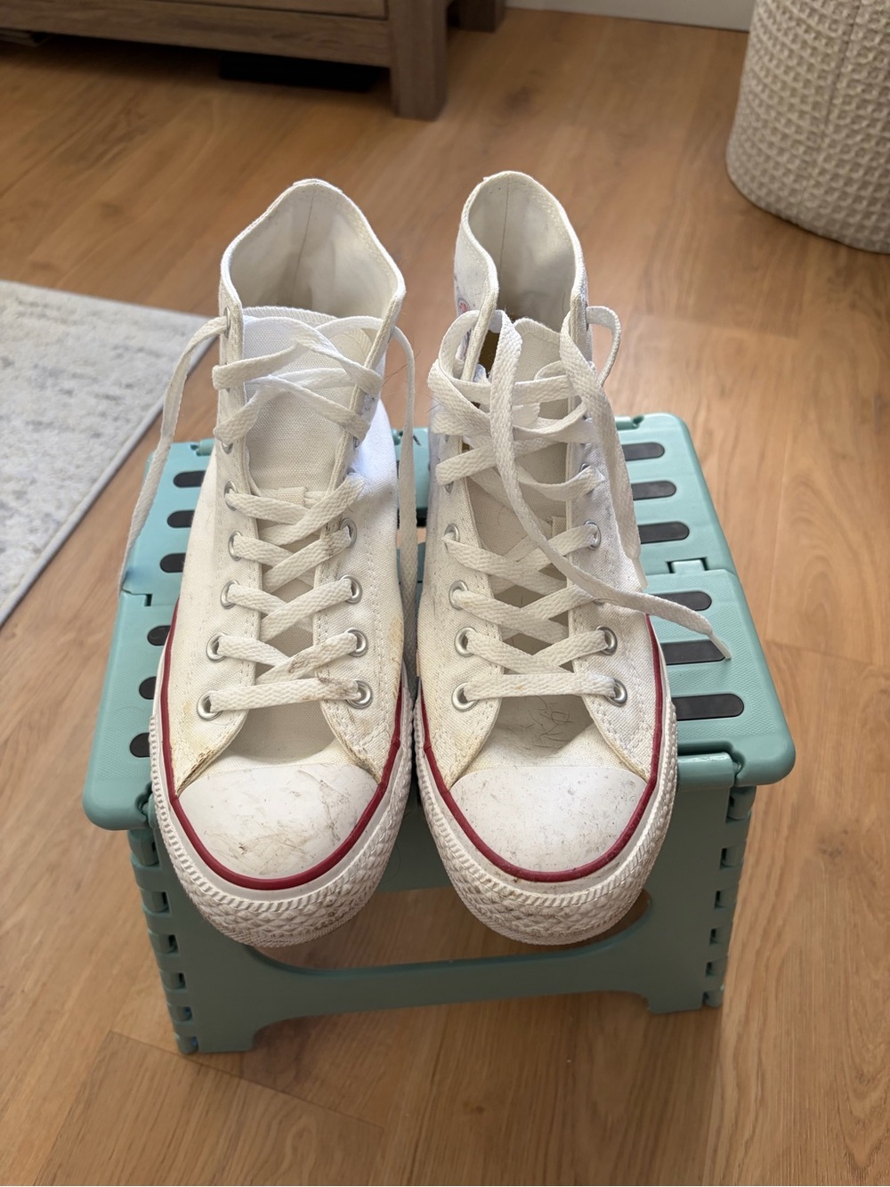 Converse Men White & Red Chuck Taylor All Star High-Top Sneakers - Picture 3 of 4